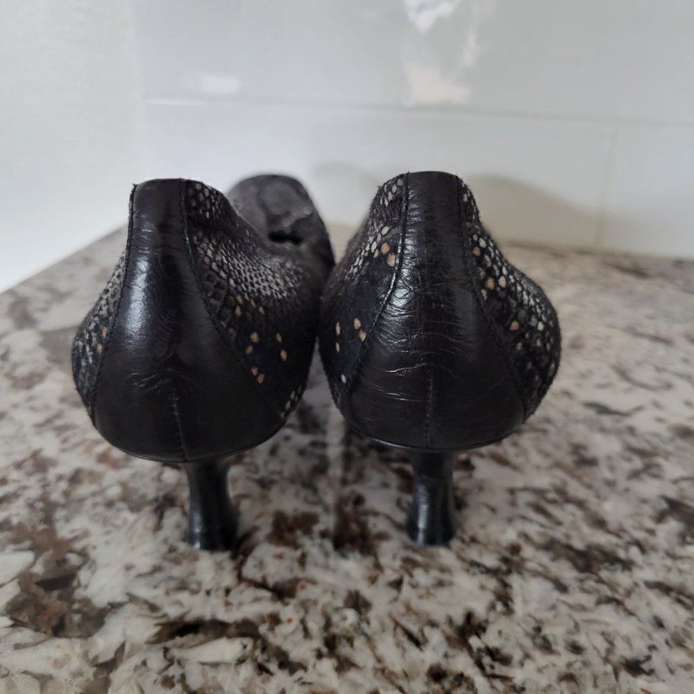 Donald J Pliner Snake Print heels size 9.5 - Picture 3 of 8